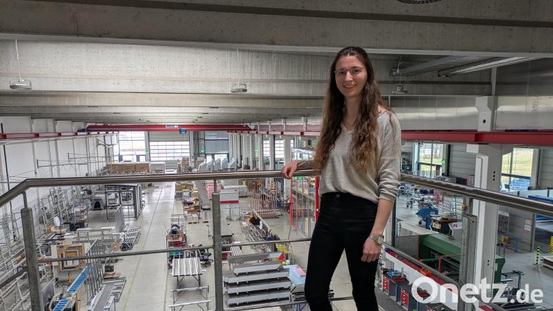 Angelina Trißl ist mit 22 Jahren Bauingenieurin beim Unternehmen Kassecker Stahl- und Metallbau in Waldsassen. Die Prüfung zur Technischen Systemplanerin, die dem Studium vorgelagert war, hat sie als Beste in Bayern absolviert. Bild: pz