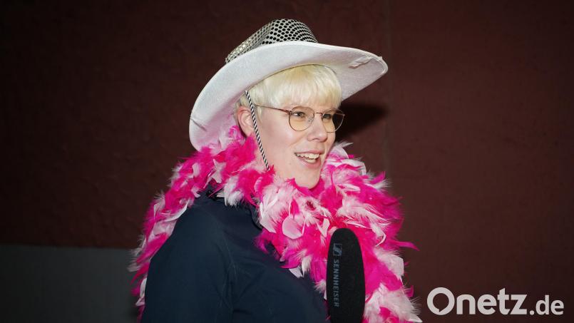 Obwohl im Vorfeld so viel schiefging, hatte Volontärin Eva größtenteils Spaß auf dem Einsatz beim Weiberfasching. Bild: mcl