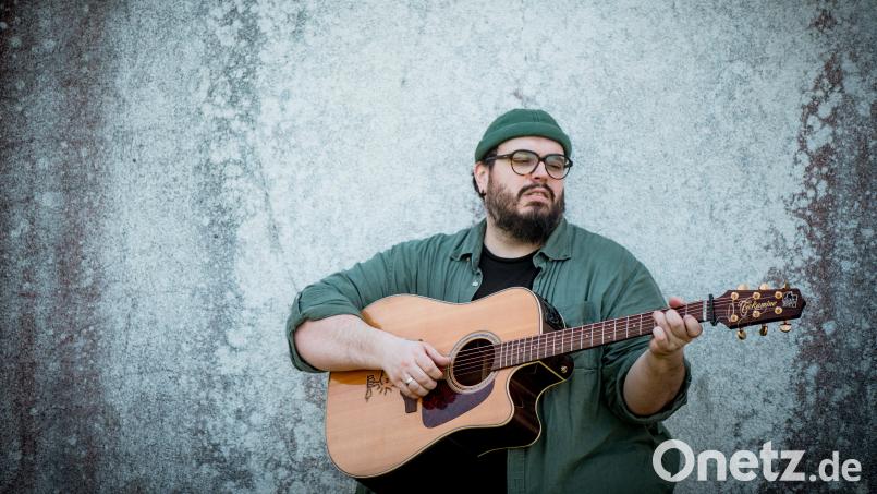 Mathias Kellner ist Musiker, Schauspieler, Zeichner und Musikkabarettist. Bild: Lisa Schätz