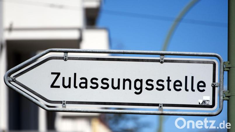 Wo die beiden Kfz-Zulassungsstellen im Landkreis Tirschenreuth sind, dürfte bekannt sein: Tirschenreuth und Kemnath. Schwieriger ist es derzeit, einen Termin zu ergattern. Symbolbild: Soeren Stache/dpa