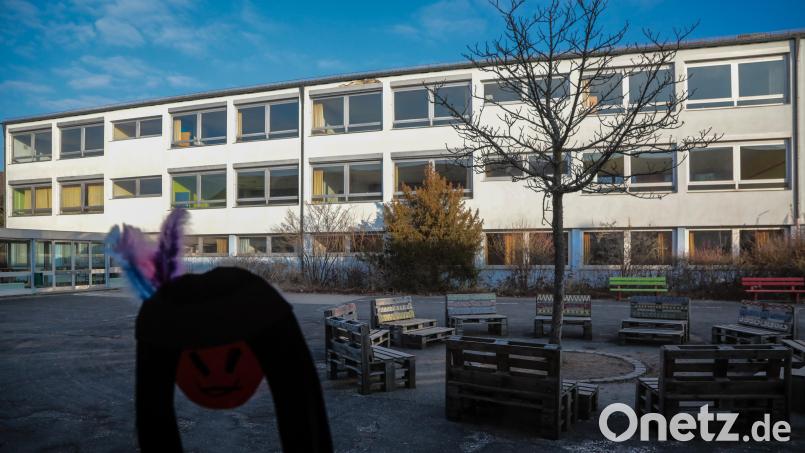 Die Schule in Hirschau ist in einem schlechten Zustand. In der Haushaltssitzung des Stadtrats wurde klar, dass das wohl noch länger so bleiben wird. Bild: Wolfgang Steinbacher