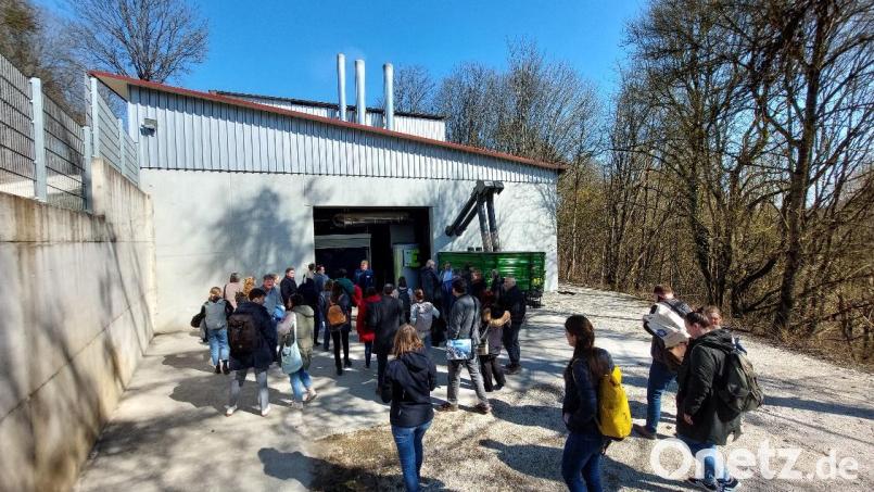 Es fand auch eine Begehung der Energiezentrale für die Teilnehmer statt. Bild: Julian Abel