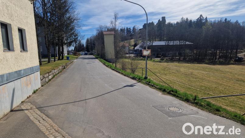 Hier sollen die 19 neuen Stellplätze für Flossenbürg entstehen. Bild: pi