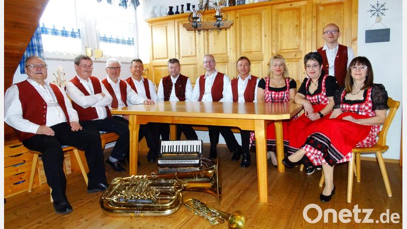 Die &quot;Blaskapelle Träger&quot; aus Störnstein bittet mit böhmischer Musik und Evergreens zum Benefizkonzert zugunsten des VKKK am 27. April in die Neustädter Stadthalle. Bild: Michaela Schuller