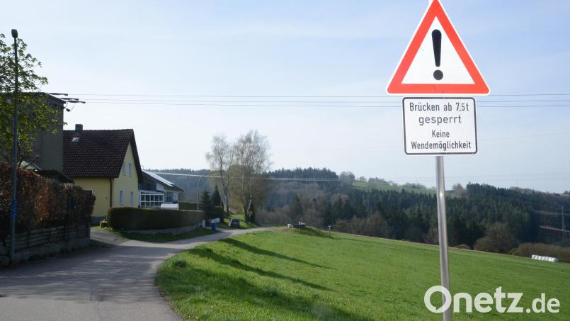 Die Zufahrt zur Tanzmühle ist ab der Ortschaft Döllitz für Fahrzeuge über 7,5 Tonnen gesperrt, ebenso die Brücke an der Tanzmühle. Bild: bey