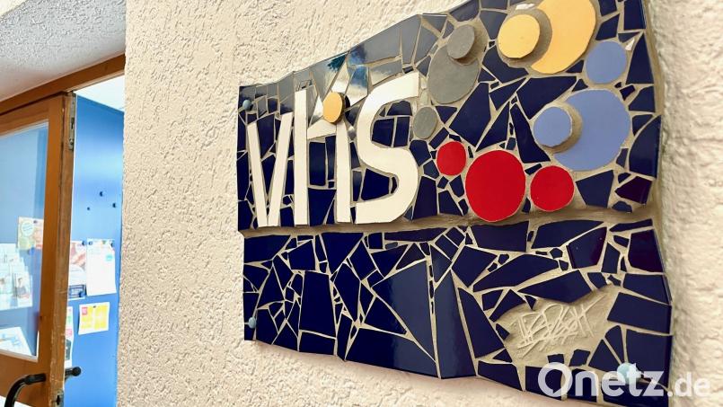 Bald könnte es Risse geben, in der Kursvielfalt der Oberpfälzer Volkshochschulen. Der Grund: Die Umsatzsteuer. Bild: Gabi Schönberger