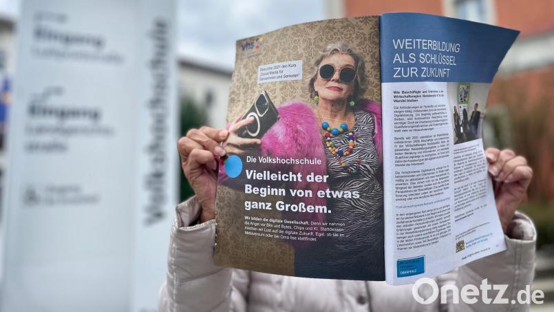 Noch sind Seniorinnen ein wichtiger Teil der Oberpfälzer Volkshochschulen. Die Umsatzsteuer könnte das bald ändern. Bild: Gabi Schönberger