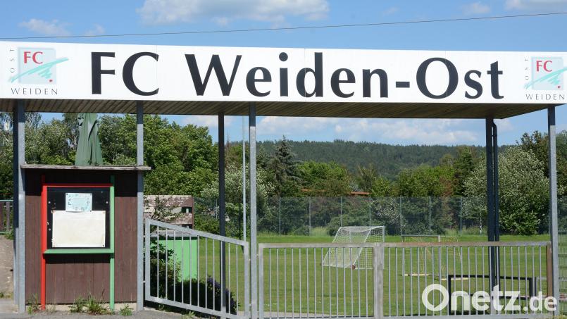 Zum zweiten Mal binnen kürzester Zeit sieht sich der Bezirksligist FC Weiden-Ost mit Rassismus-Vorwürfen konfrontiert. Bild: Gabi Schönberger