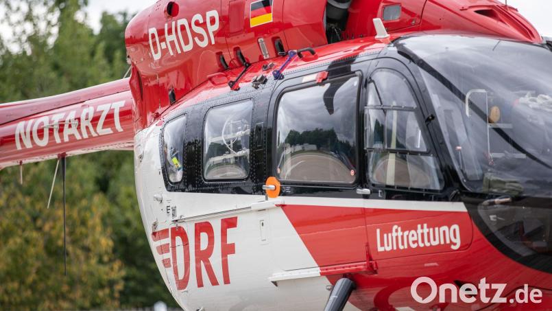 Die Zwölfjährige wurde den Angaben zufolge mit einem Hubschrauber ins Krankenhaus gebracht. (Symbolbild) Bild: Daniel Karmann/dpa