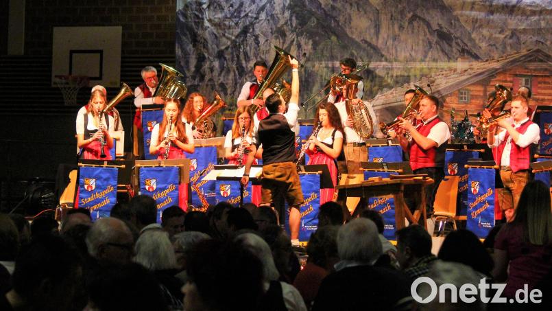 Wie schon 2023 ist die Stadtkapelle Kemnath (Bild) nicht nur Veranstalterin des Starkbierfestes, sondern sorgt nach dem Fassanstich wieder mit für die Musik. Archivbild: stg