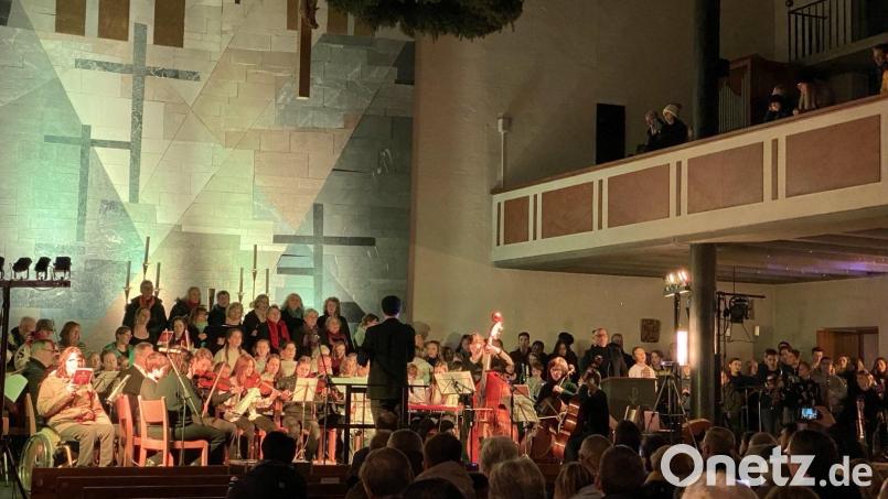 Musikalische Weihnachtsvorfreude ist beim Konzert &quot;Gaudete&quot; mit der Städtischen Sing- und Musikschule Sulzbach-Rosenberg garantiert. Bild: Städtische Sing- und Musikschule Sulzbach-Rosenberg/exb