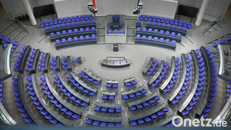 Wer kommt in den Bundestag? So sind Oberpfälzer auf den Landeslisten von FDP, Freien Wählern und ÖDP platziert. Symbolbild: Anna Ross/dpa