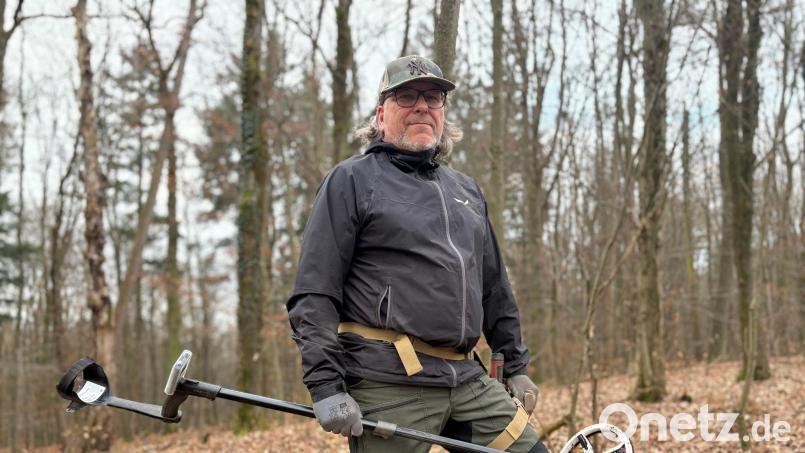 Steffen Oberst sucht in der Oberpfalz nach Relikten aus der Vergangenheit. Bild: Nils Ganzmann