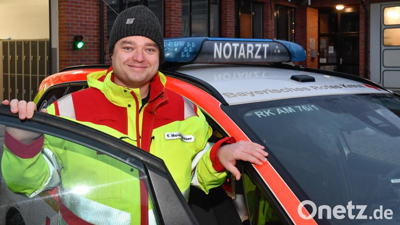 Thomas Meidenbauer ist hauptberuflich als Arzt in der Anästhesie am Klinikum St. Marien in Amberg tätig. In seiner Freizeit engagiert er sich als Notarzt und übernimmt auch Dienste an unbeliebten Tagen wie Weihnachten oder Silvester. Bild: Petra Hartl