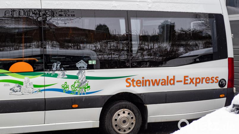 Der Steinwald-Express wird von dem Unternehmen Cermak aus Auerbach übernommen Bild: lum