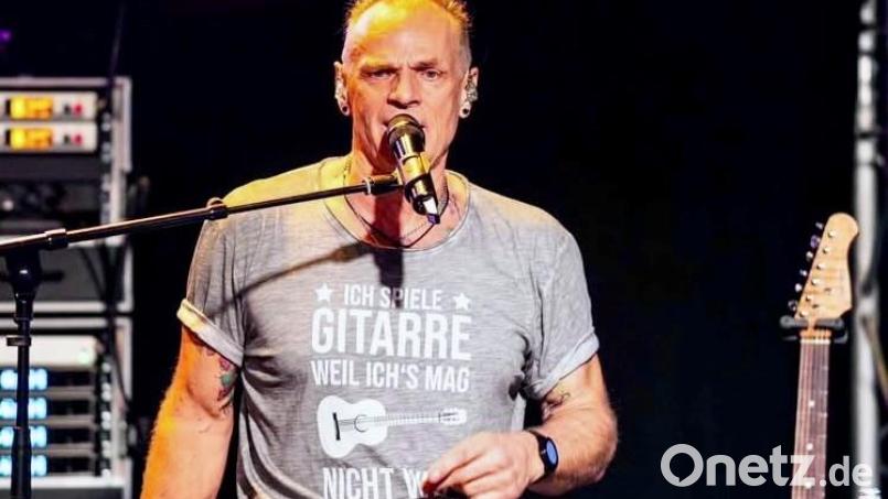 &quot;Peter&quot; heißt die Band, die die größten Hits von Peter Maffay spielt - am 23. Mai im Club La Vida Amberg. Bild: Salute Weiden