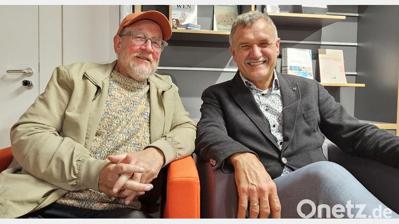 Hans-Jürgen Gmeiner ist neuer Vorsitzender der &quot;Freunde der Kulturbühne e. V.&quot;. Zweiter Vorsitzender bleibt Stefan Voit, der seit elf Jahren die Reihe &quot;Klein und Kunst&quot; organisiert. Bild: Sonja Kaute