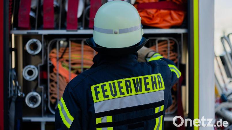 Bei einem Brand in einem Mehrfamilienhaus im Süden Bayerns sind zwei Frauen verletzt worden. Symbolbild: Rolf Vennenbernd/dpa