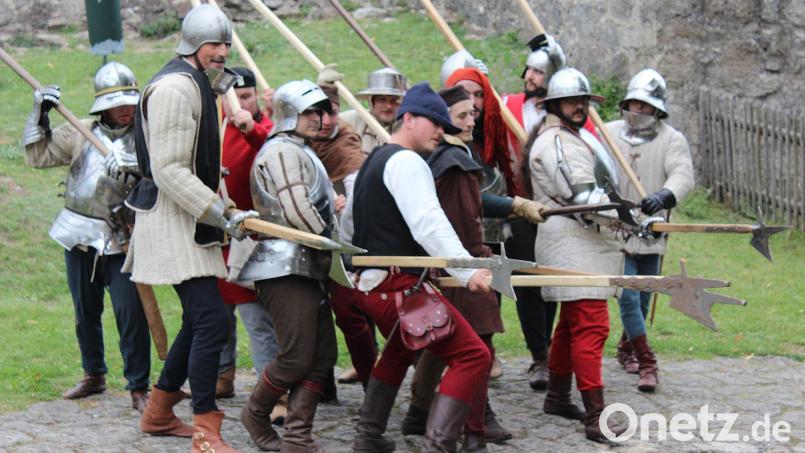 Mittelalterliche Spiele gehören zum Unterhaltungsangebot an den beiden Tagen &quot;Die belebte Burg&quot; Leuchtenberg. Archivbild: bey