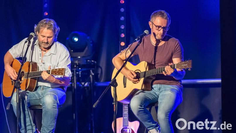 Das Simon and Garfunkel Tribute Duo tritt am 26. Januar in der Schwarzachtalhalle in Neunburg auf. Bild: Good Concert GmbH/exb