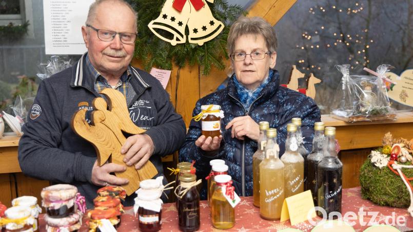 Weihnachtsverkauf Familie Steinkohl Tyrol Bild: Roland Wellenhoefer