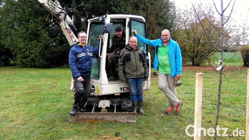 Durchschnaufen bei einer kurzen Pause: Im Bild von links Thomas Brendl, Mario Bauer, Hubert Ebenhofer und Rainer Gräf. Bild: Hubert Ebenhofer/exb