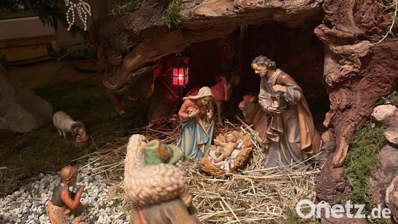 Ein Original aus Südtirol. Das Besondere daran ist laut Tanja und Herbert Ludwig aus Amberg die Wurzel, die den Stall darstellt. Sie wurde in Südtirol bei einer Bergwanderung entdeckt &quot;und extra für uns ins Tal geschleppt&quot;. Bild: Tanja Ludwig