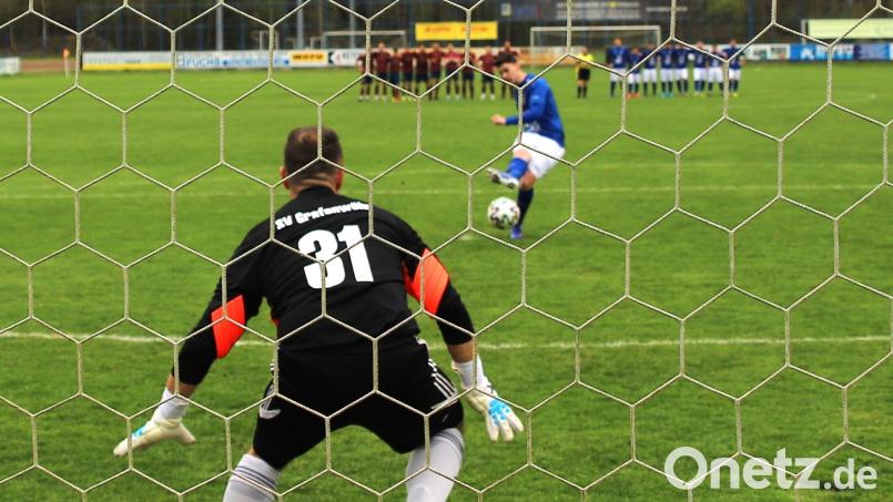 Das letzte Pokal-Finale zwischen dem SV Etzenricht und der SV Grafenwöhr wurde 2022 im Elfmeterschießen entschieden. Am 1. Mai kommt es zur Neuauflage. Archivbild: war