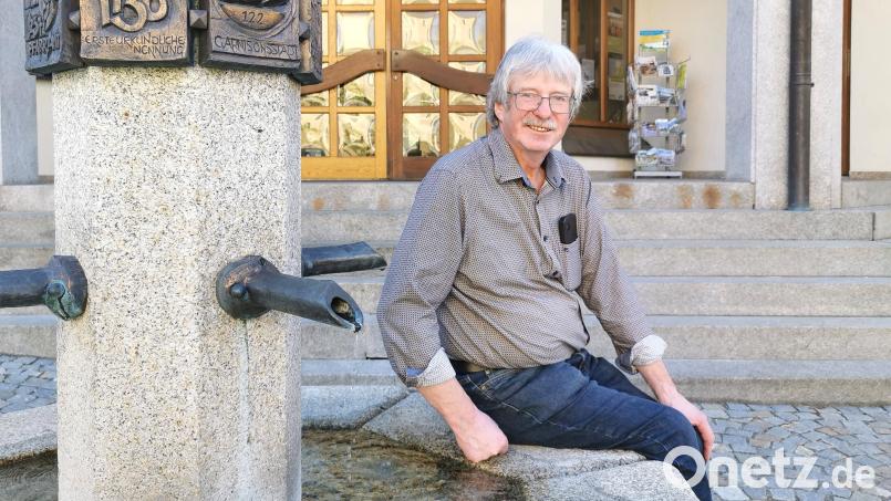 Nach 38 Jahren, davon knapp 20 Jahre als Geschäftsleiter, verlässt Wolfgang Ruhland als frischgebackener Ruheständler das Rathaus Oberviechtach. Bild: Portner
