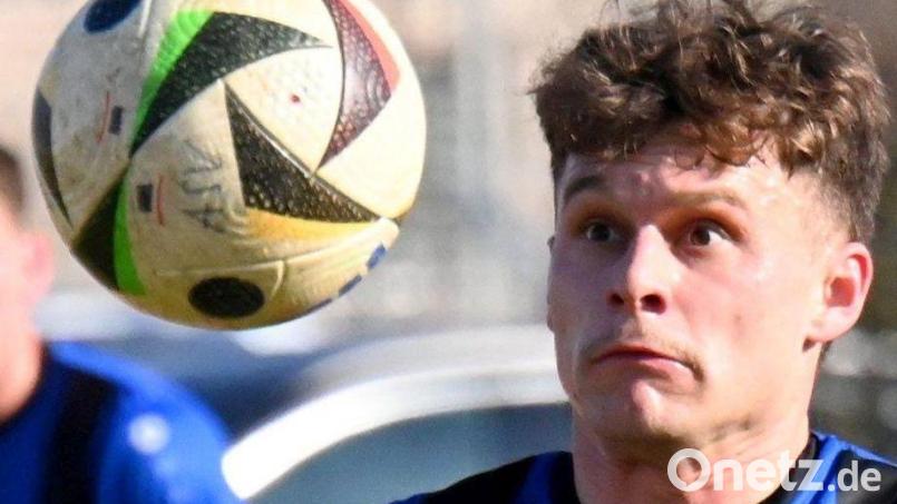 Martin Ruda kassierte beim 0:4 in Cham erneut einen Platzverweis. Bild: Werner Franken