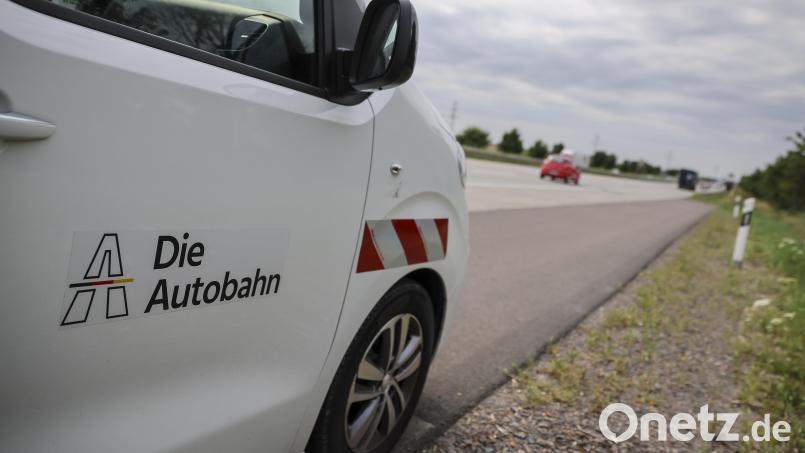 Auf der A 93 bei Neustadt/WN kommt es ab Montag voraussichtlich zu Verkehrsbehinderungen - wegen einer Baustelle. Symbolbild: Jan Woitas/dpa