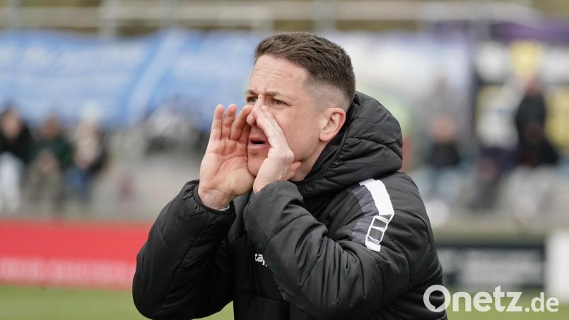 Trainer Sven Seitz wird die Sportfreunde Ursulapoppenricht beim Gastspiel beim SV Kohlberg zum Titel brüllen. Archivbild: ref