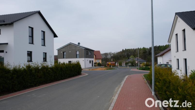 In den neuen Baugebieten am Sandbrunnen soll künftig eine Tempo-30-Zone für eine Verkehrsberuhigung sorgen. Dann gilt auch grundsätzlich rechts vor links. Bild: do