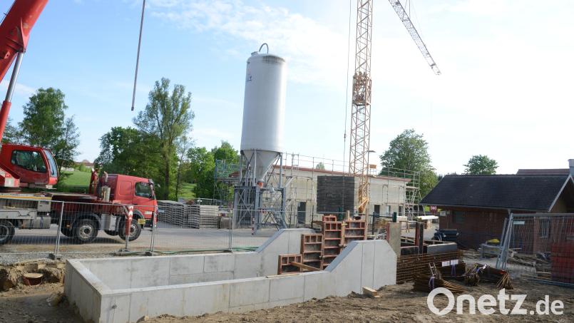 Das Areal der Kläranlage Eslarn ist eine Großbaustelle. Die Sanierung läuft. Bild: bey