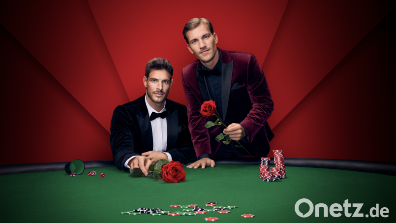 Die neuen Bachelors 2025 sind Martin Braun (links) und Felix Stein. Bild: RTL / Benno Kraehahn