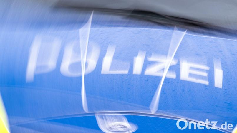 Ein Autofahrer übersah in Weiden einen Radfahrer auf dem Radweg. Symbolbild Soeren Stache/dpa