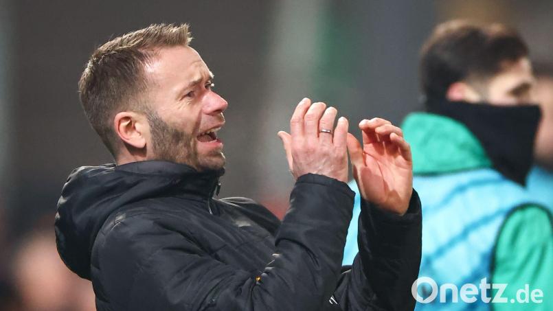 Andreas Patz ist seit Donnerstag nicht mehr Trainer des SSV Jahn Regensburg. Bild: Daniel Karmann/dpa