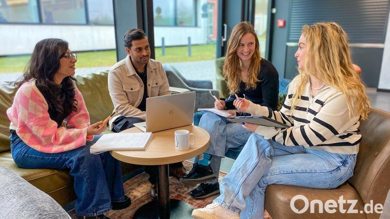 Lernen mit Wohlfühlfaktor: Die OTH Amberg-Weiden bietet ideale Bedingungen für einen erfolgreichen und
entspannten Studienstart. Bild: Sonja Wiesel/OTH Amberg-Weiden