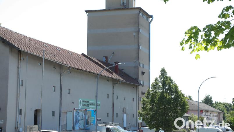 Das ehemalige Lagerhaus in der Amberger Schlachthausstraße soll gemeinsam mit dem Schlachthaus-Areal überplant werden. Bild: Wolfgang Steinbacher