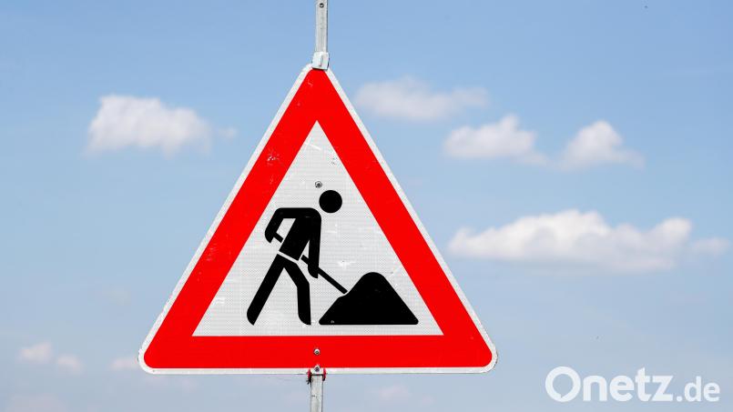 Gleich zwei Umfahrungen gibt es seit 9. Mai auf der B 470 bei Auerbach. Hier müssen Brückenbauwerke erneuert werden. Symbolbild: Jan Woitas/dpa
