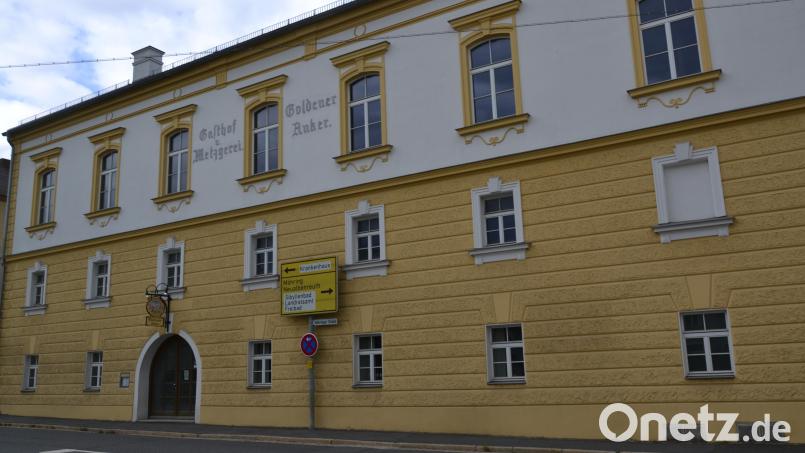 Der &quot;Goldene Anker&quot; an der Mähringer Straße ist ein stattlicher Gasthof mit prominenter städtebaulicher Bedeutung. Ab 1. Juni bleiben die Schotten allerdings dicht. Bild: tss