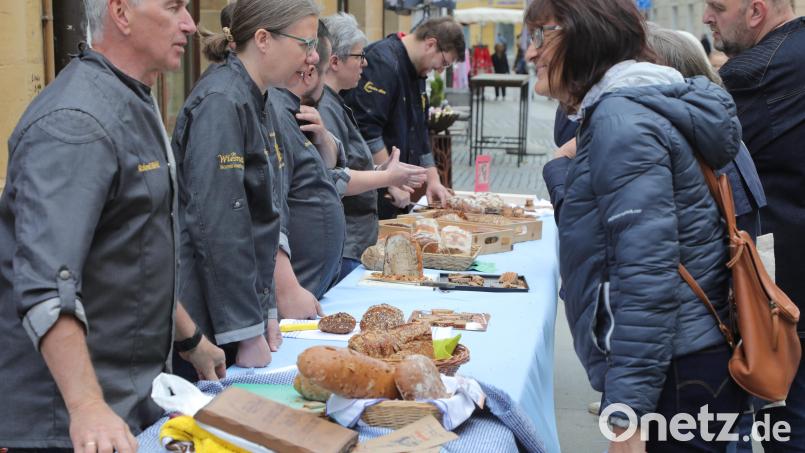 Tag des Brotes: Die Bäckerinnung lädt zur Verkostung in der Rathausstraße ein. Bild: Wolfgang Steinbacher