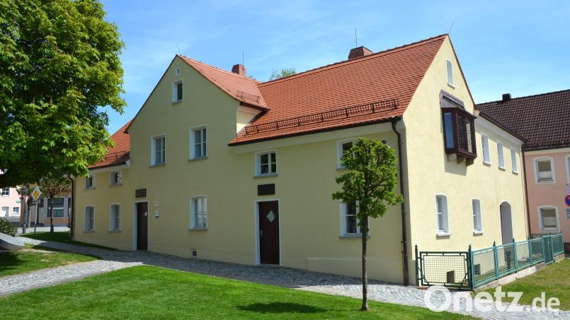 Mit 269.000 Euro beteiligt sich die Marktgemeinde Konnersreuth an der Generalsanierung des Resl-Hauses. Am Sonntag, 20. Juli, wird das Gebäude bei einem Festakt seinen kirchlichen Segen erhalten. Bild: jr