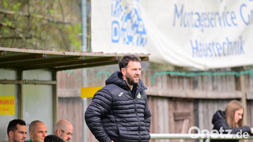 Frantisek Nedbaly, Trainer des SV Mitterteich, ist um die Aufgabe beim FSV Stadeln nicht zu beneiden. Archivbild: Thomas Schrems