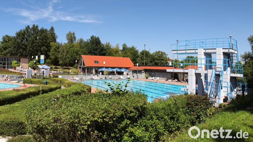 Am Freitag, 30. Mai, startet das Freibad Erbendorf in die neue Saison. Archivbild: njn