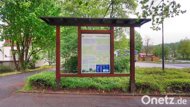 Im Gemeindegebiet Friedenfels werden vier große Informationstafeln mit Wandermöglichkeiten und Hinweisen errichtet. Bild: bsc