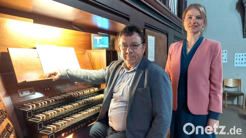 Stephan Merkes und die Sopranistin Ewa Pankowska. Bild: Kunz