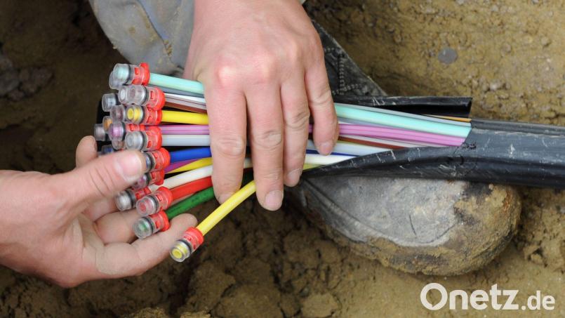 Die Gemeinde Trabitz möchte in naher Zukunft den Breitbandausbau weiter vorantreiben. Symbolbild: Peter Kneffel/dpa