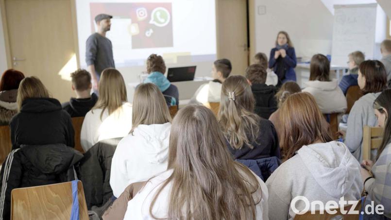 In Weiden startet ein neues Projekt zur Förderung der Medienkompetenz bei Kindern und Jugendlichen. Bild: Jugendmedienzentrum T1