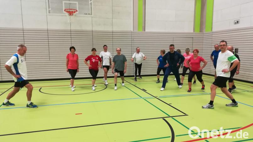 Insgesamt 3121Sportler in acht Vereinen weist die Statistik für Neustadt/WN aus. Neben Fußballern und Basketballern darf sich beispielsweise die DJK auch über Gelder aus der städtischen Sportförderung für die Skigymnastik freuen. Archivbild: Anita Siebert, exb